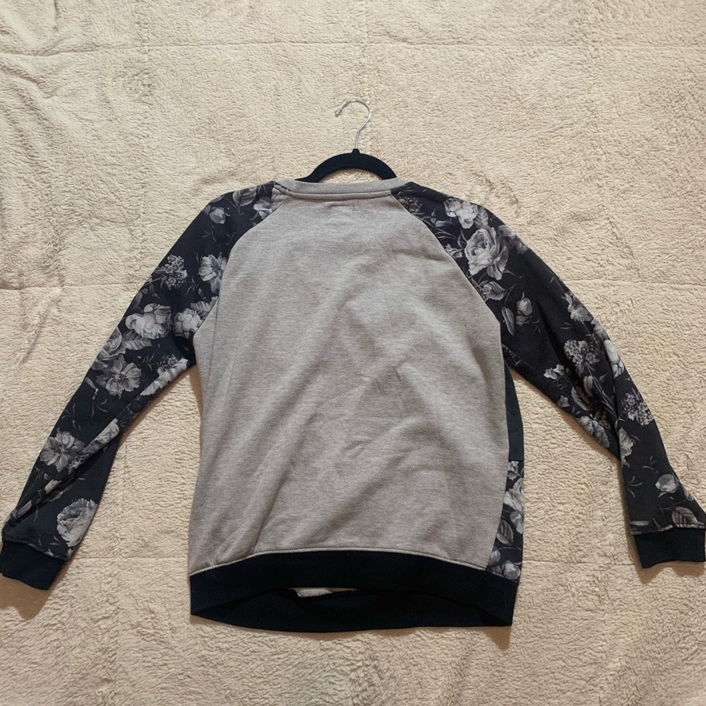 Chicago bulls sweater - Picture 5 of 5